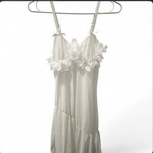 White Floral Applique Bridal Ruffle Midi Dress